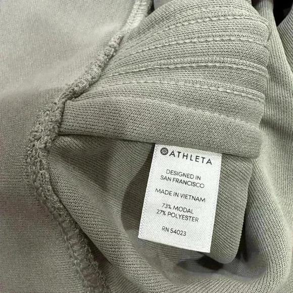 Athleta Serenity Grey Skirt - size Large - Picture 4 of 5